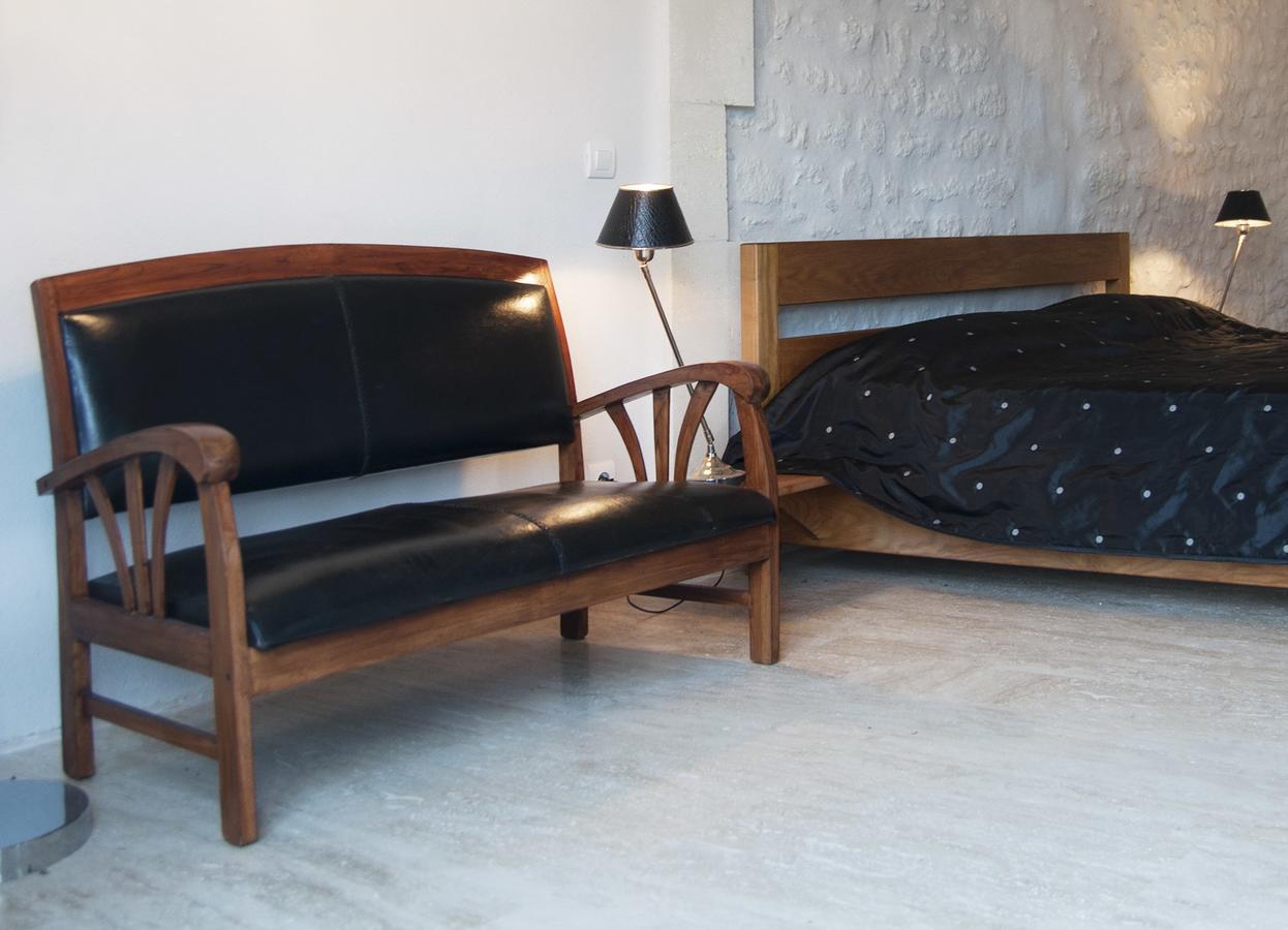 Brie-sous-Archiac Chambre D'Hotes Clos Des Pierres Blanches מראה חיצוני תמונה